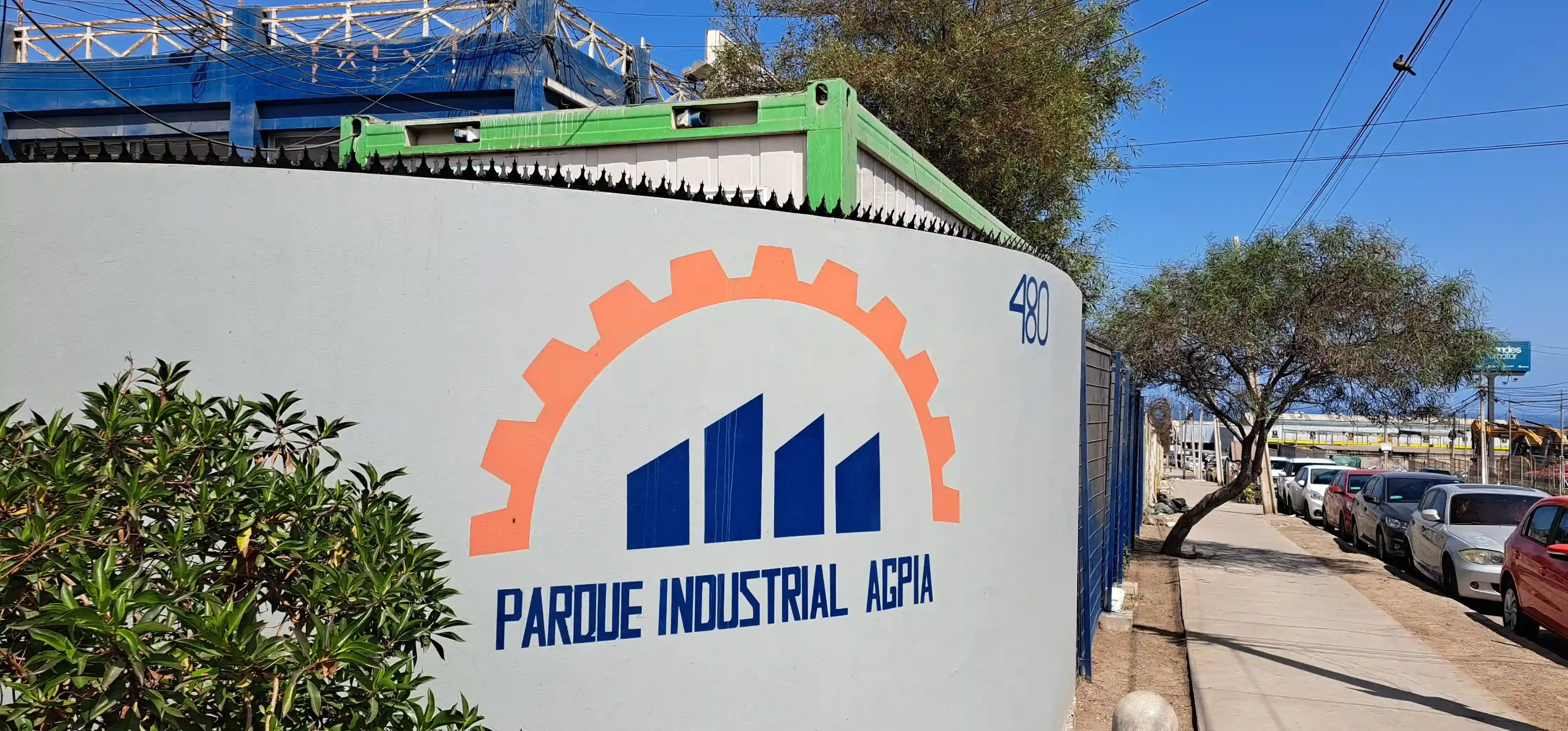 Fachada del Parque Industrial AGPIA en Antofagasta